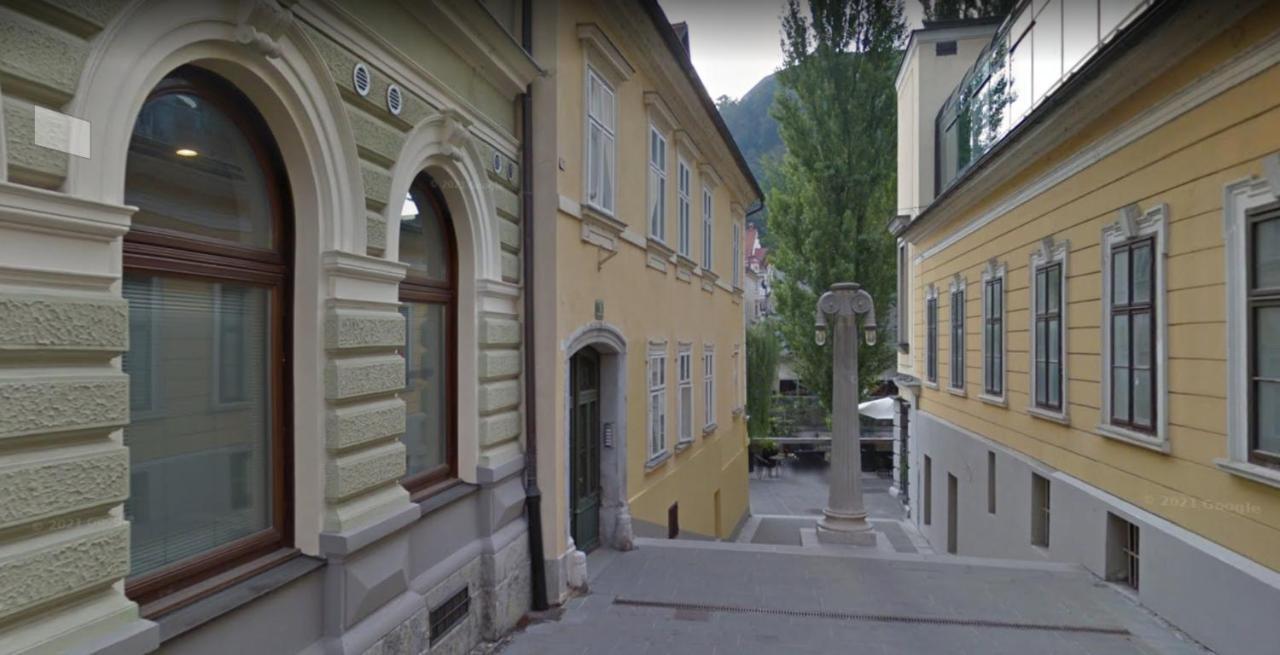 Old Town Theatre Staircase Apartments Ljubljana Exterior photo